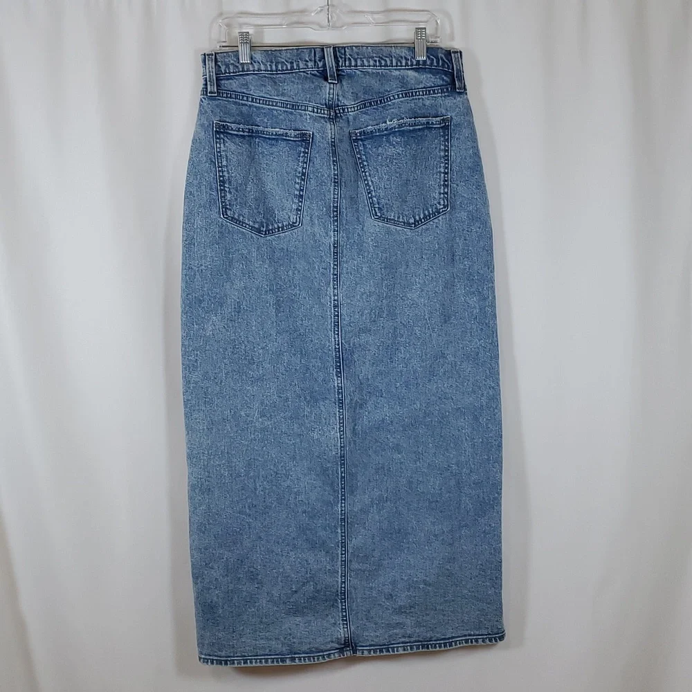 Universal Thread Woman's Medium Wash Denim Maxi Skirt ~ Blue - Picture 10 of 13